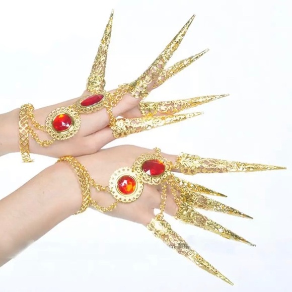 Golden Color Finger ring Bracelet. NWT - Picture 2 of 2